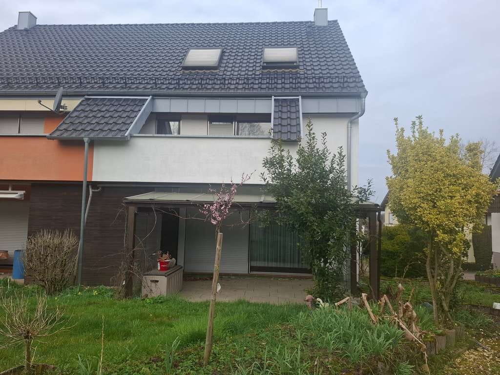 Immobilie in Sinzheim - Wohnen in ruhigem grünen Umfeld mit Aussicht - Bild 0