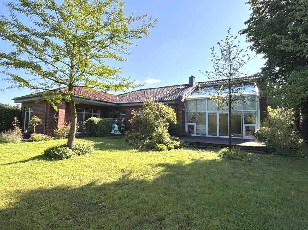 Immobilie in Marklohe - Modernes Zweifamilienhaus in ländlicher Lage mit weitläufigem Grundstück in Marklohe - Bild 1