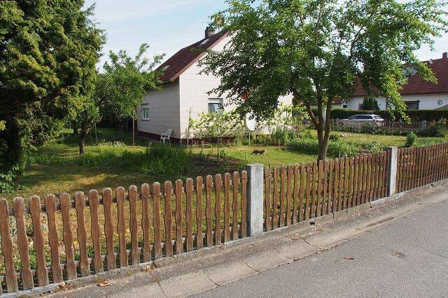 Immobilie in Wallersdorf - Einfamilienhaus mit ebenerdigem Grundstück in ruhiger Wohnlage der Marktgemeinde Wallersdorf - Bild 3