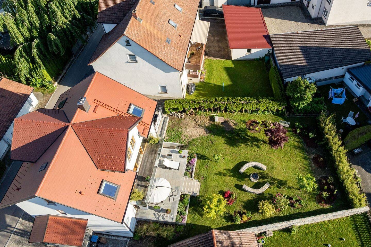 Immobilie in Heiligenberg - Luxuriöses Einfamilienhaus mit Ferienwohnung  - Bild 2
