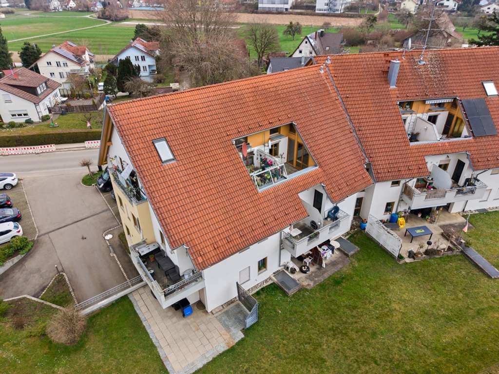 Immobilie in Wilhelmsdorf - Raumwunder - sofort verfügbar! 3-Zi.-Wohnung mit Ausbaupotential und sonnenverwöhnter Dachterrasse - Bild 3