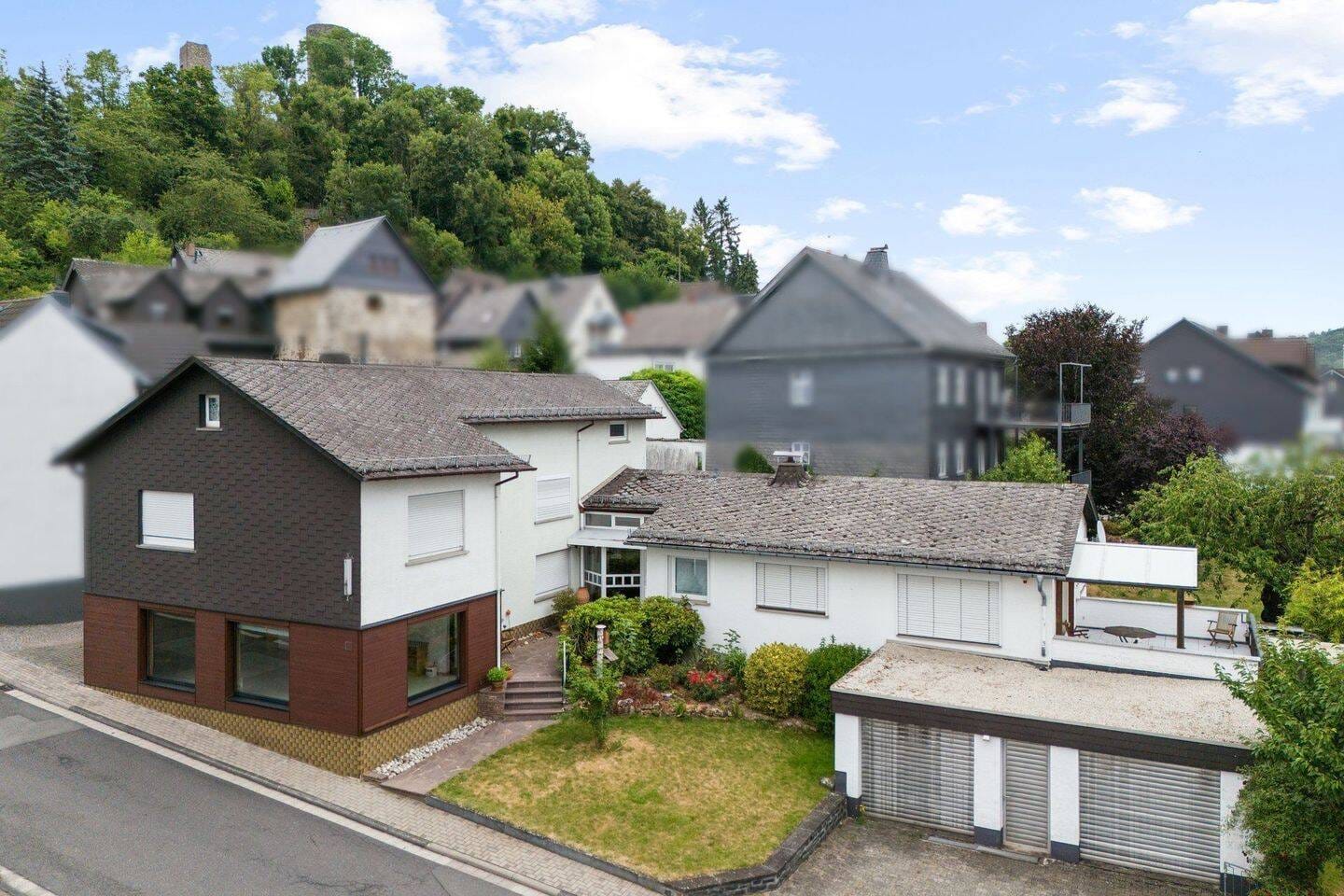 Immobilie in Merenberg - Großzügiges Wohnhaus mit ehemaligem Laden in zentraler Lage von Merenberg - Bild 3