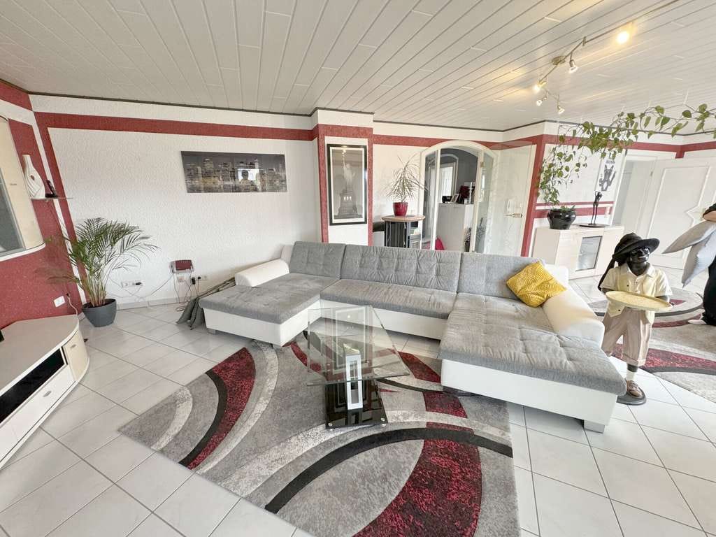 Immobilie in Gevenich - Eifel/Gevenich – Großzügiges Mietshaus – Ideal für Pensionsbetreiber und Kapitalanleger - Bild 2