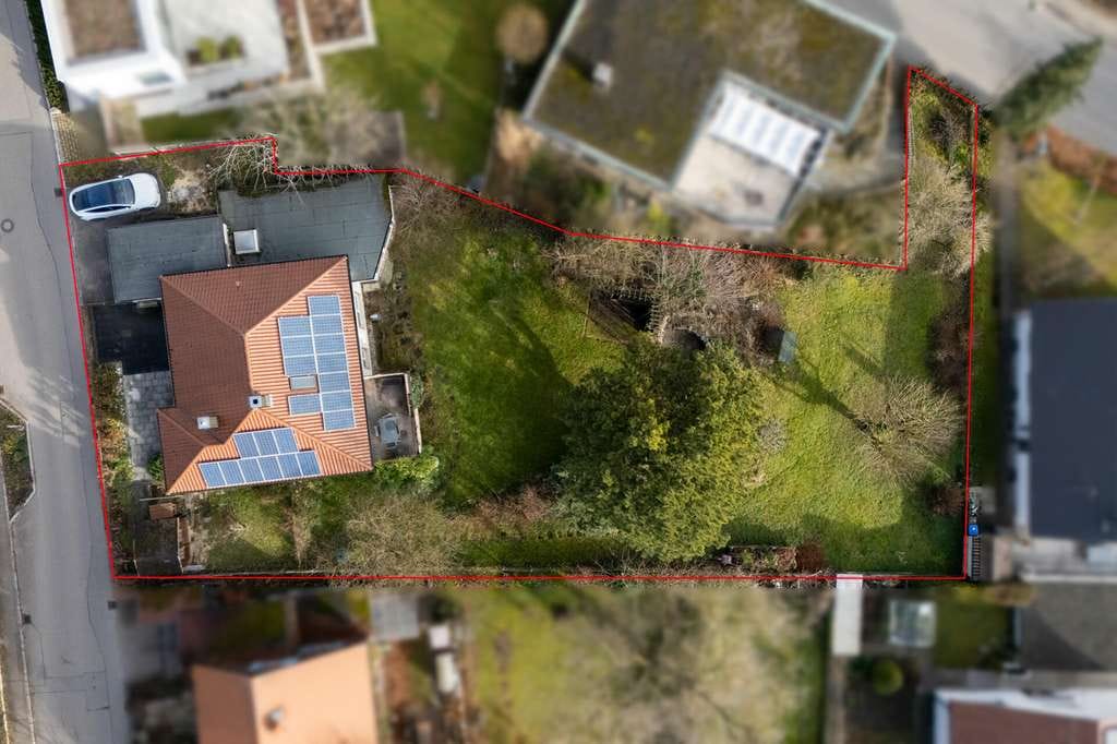 Immobilie in Erbach - Raum für Ihre Wohnträume – Einfamilienhaus mit Garten und Rückzugsmöglichkeiten - Bild 1