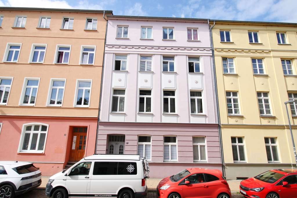 Immobilie in Schwerin - Solide Kapitalanlage! Mehrfamilienhaus in Bahnhofsnähe! - Bild 2