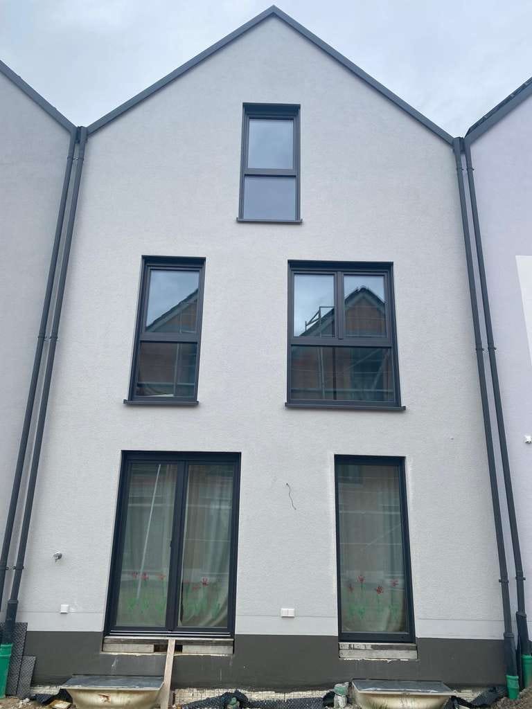 Immobilie in Köfering - QNG 40-Zuhause mit viel Platz in einem modernen Reihenhaus in Köfering - Bild 1