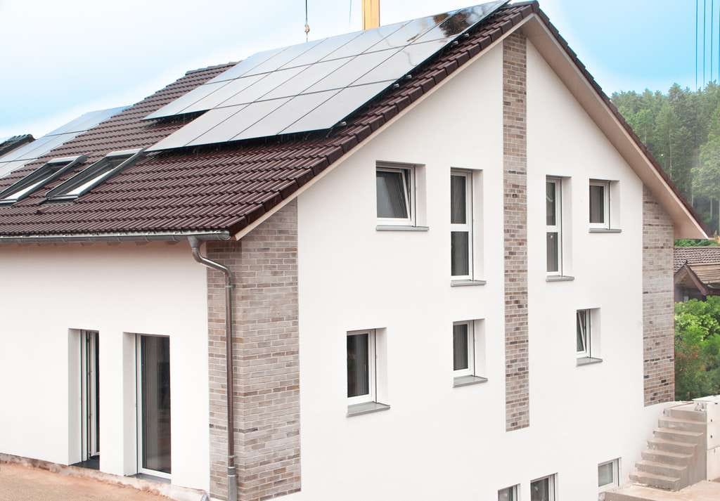 Immobilie in Waldachtal - Wohnen im Mühlenweg - modernes Einfamilienhaus mit Einliegerwohnung und Garten zum Verkaufen  - Bild 1