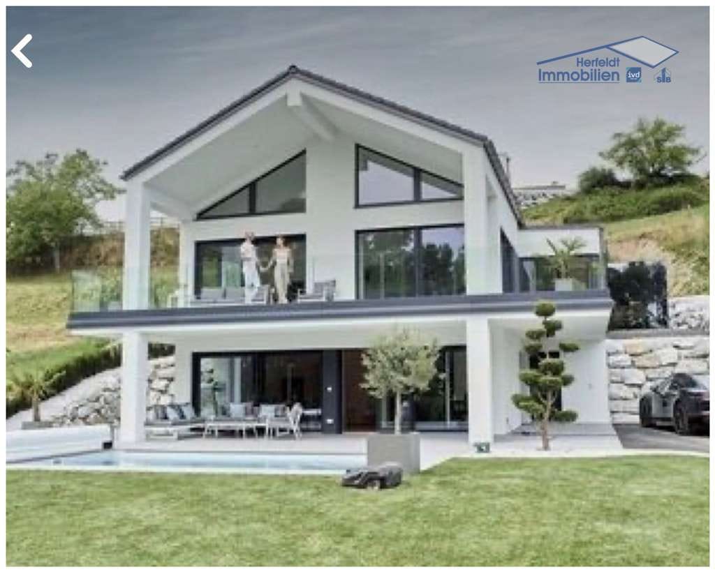 Immobilie in Denklingen - Besonderes Neubau-EFH schlüsselfertig mit Blick über Denklingen - 1.035 m² Grundstück mit Bergblick! - Bild 0