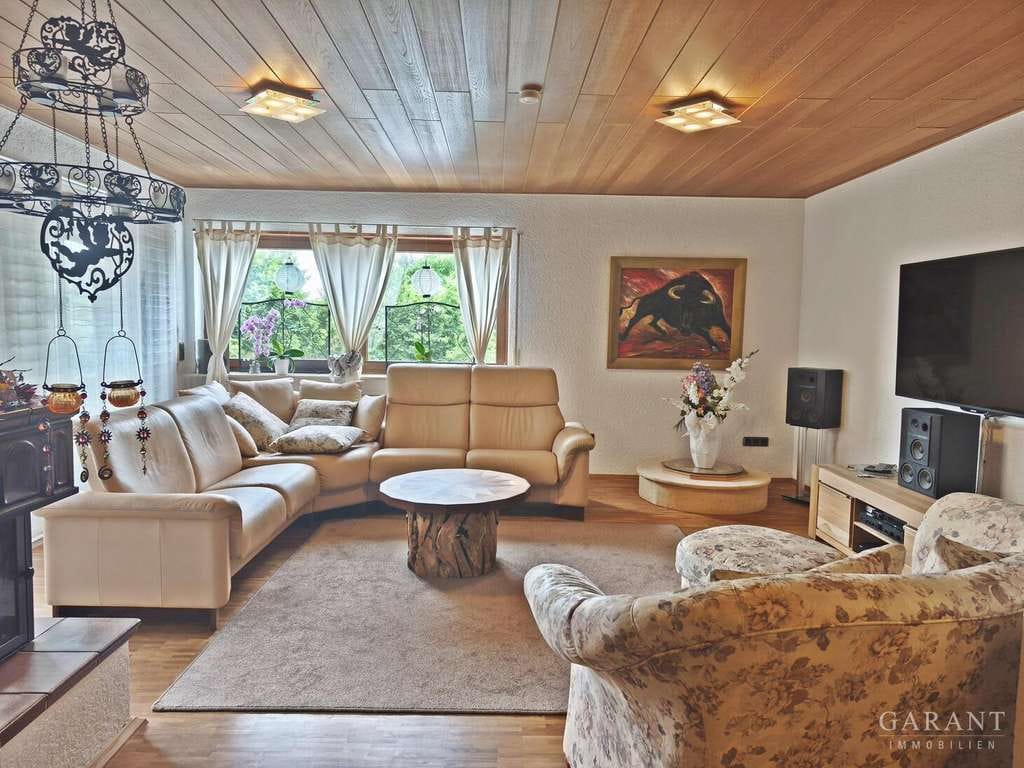Immobilie in Heiligkreuzsteinach - ***Gepflegtes Zwei- bis Dreifamilienhaus in ruhiger Umgebung*** - Bild 2