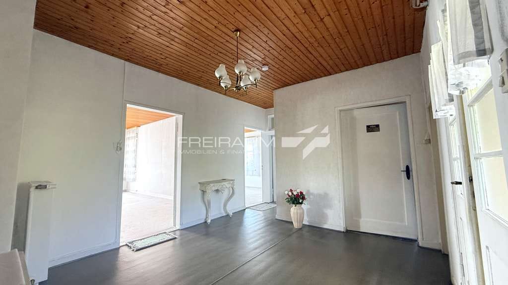 Immobilie in Kreuztal - FREIRAUM4 +++ Charmantes Wohnhaus im Grünen mit Wintergarten - Bild 4