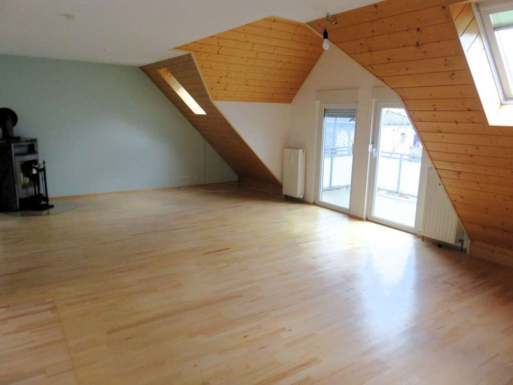 Immobilie in Neu-Anspach - Super flexible Dachgeschoss-ETW mit viel Platz für die ganze Familie - Bild 1