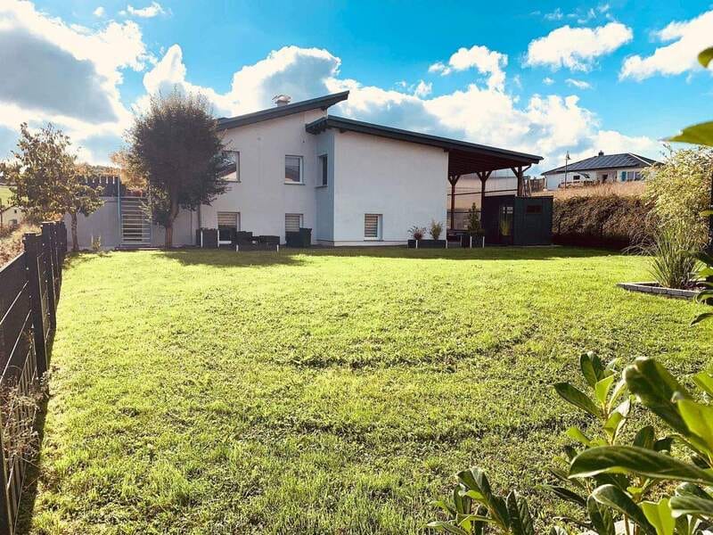 Immobilie in Utzerath - *** ZEITLOS -MODERN mit STIL *** 2 Familienhaus * MFH * Einfamilienhaus mit Einliegerwohnung *** Ferienwohnung- Büro-Praxisräume * Utzerath Daun G - Bild 0