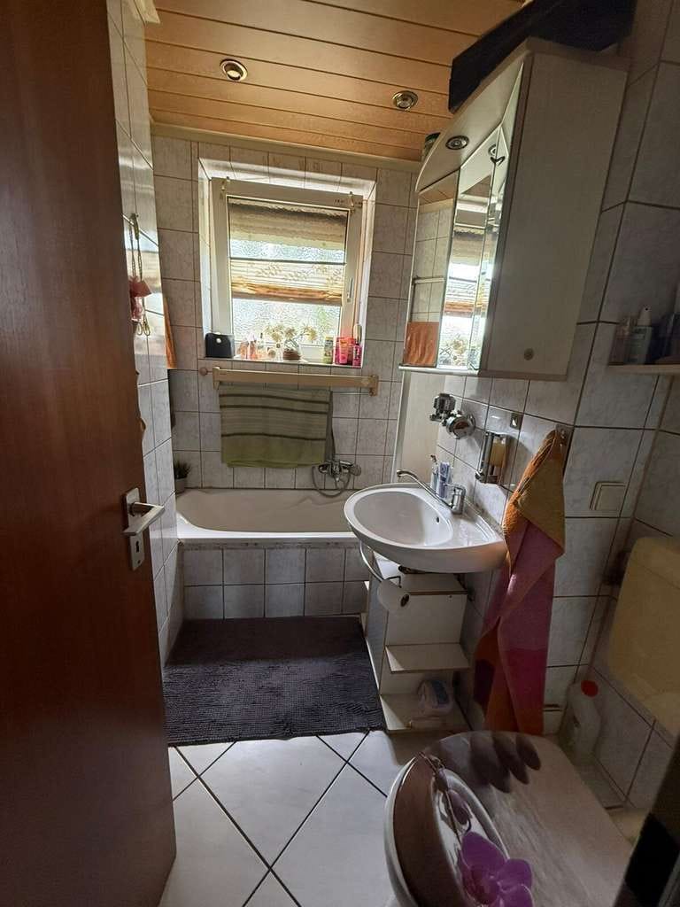 Immobilie in Holzwickede - Attraktive 4,5-Zimmer-Eigentumswohnung mit Balkon in Holzwickede – ideal für Kapitalanleger & Eigenn - Bild 4