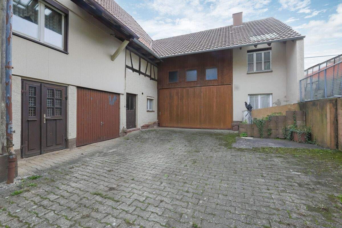 Immobilie in Neuhausen - Ein Zuhause zum Gestalten und Verwirklichen! - Bild 1