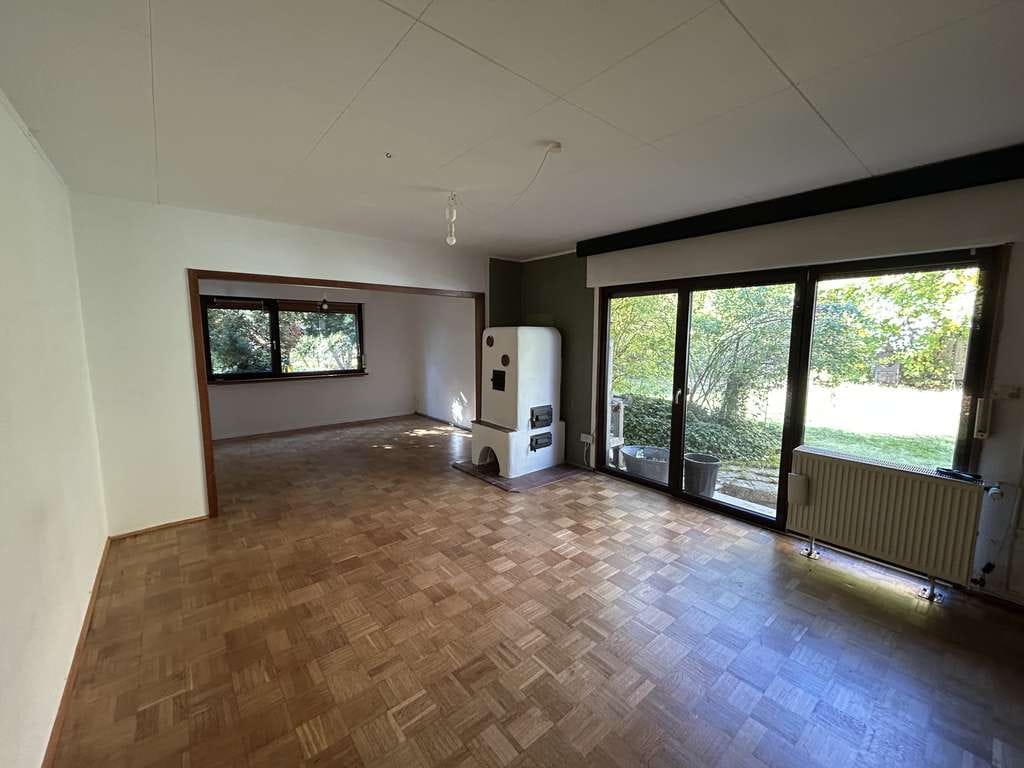 Immobilie in Adelschlag - Leben, Arbeiten und Entspannen - EFH mit großem Garten in Pietenfeld - Bild 2
