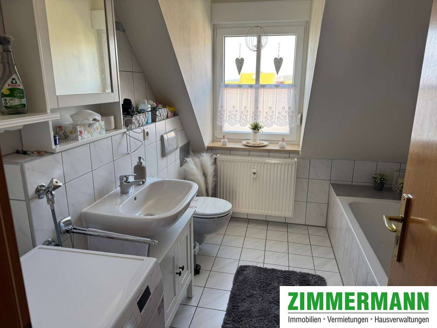 Immobilie in Baunach - Baunach - ruhige Wohnlage:  Sonnige 2-Zimmer-Wohnung mit großem Abstellraum im Spitzboden - Bild 3