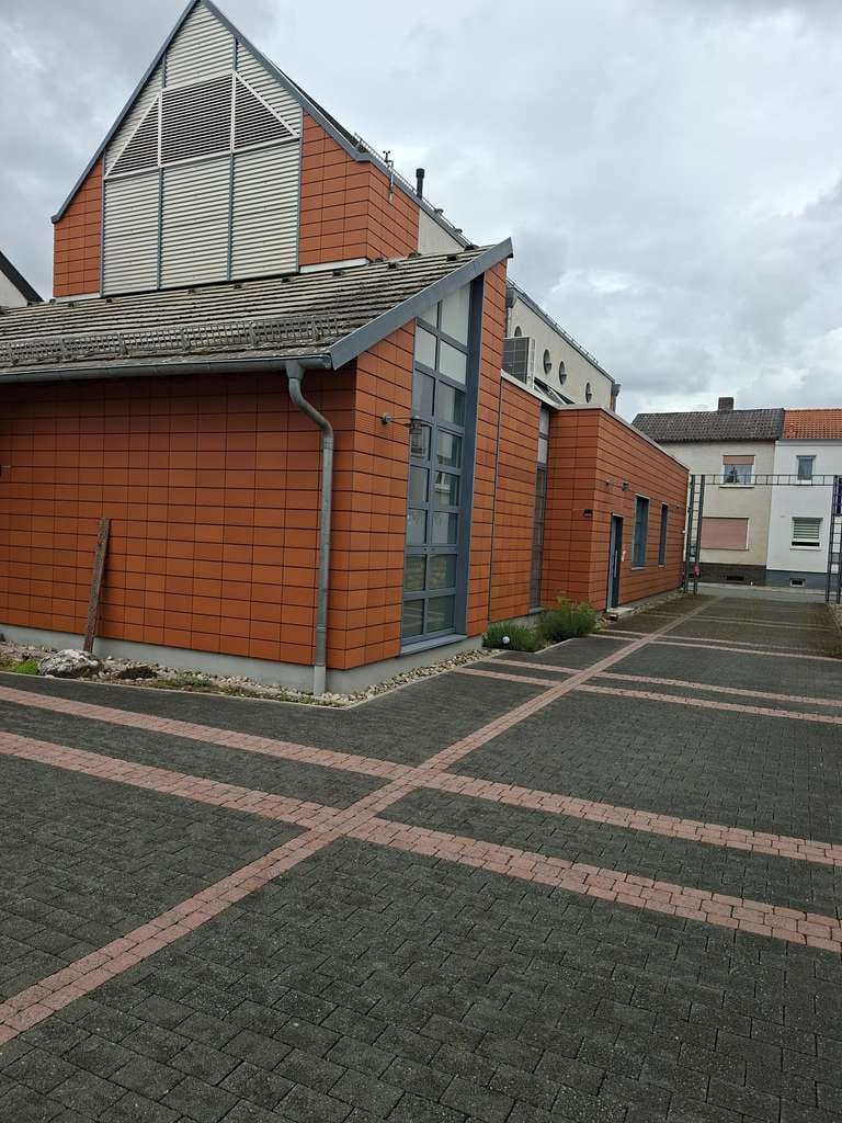 Immobilie in Riedstadt - Schöne Gewerbe- und oder Wohnimmobilie in Erfelden - Bild 1