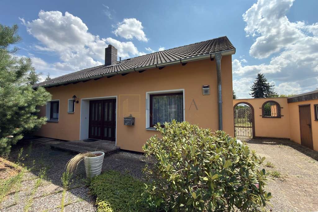 Immobilie in Schwülper - Großzügiges Familienhaus mit ca. 188 m² Wohnfläche & weitläufigem Eigentumsgrundstück! - Bild 1