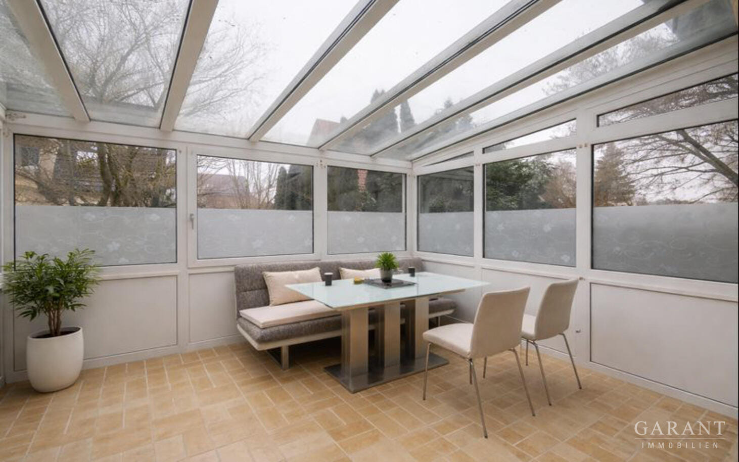 Immobilie in Langerringen - Freistehendes Wohnhaus mit großem Gestaltungsspielraum - ideal für Handwerker in Langerringen - Bild 2