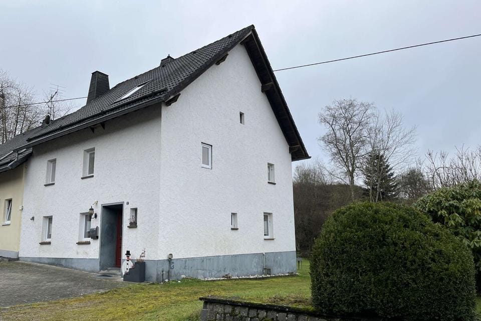 Immobilie in Dahlem - Doppelhaushälfte mit Garten in Kronenburg - Bild 0