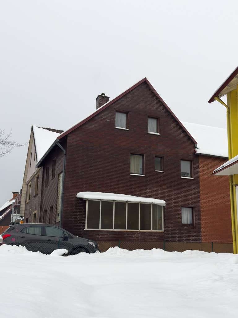 Immobilie in Bad Lauterberg - Renditestarkes Mehrfamilienhaus mit Entwicklungspotenzial in Bad Lauterberg im Harz - Bild 1