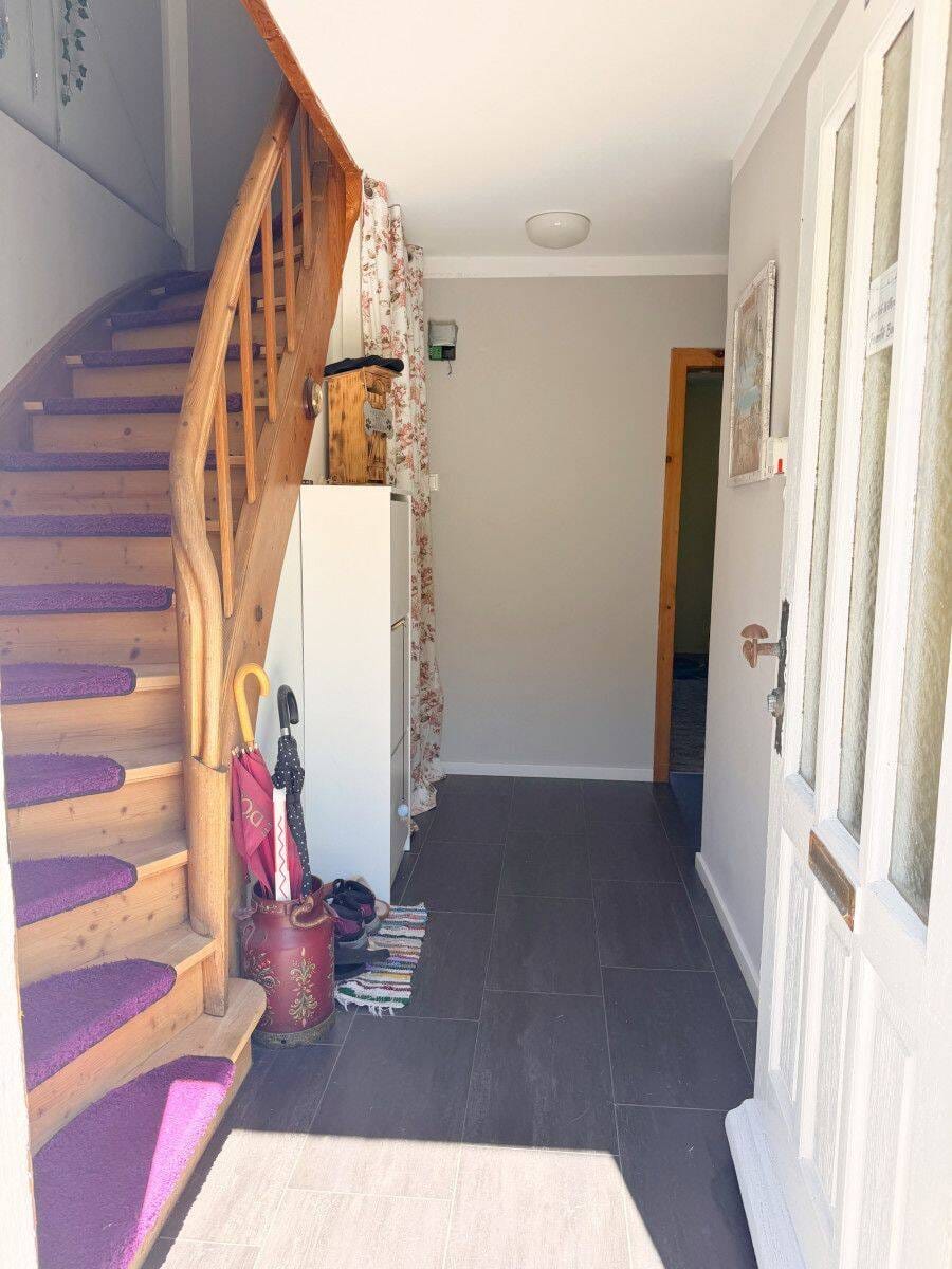 Immobilie in Wessobrunn - Freistehendes Haus mit traumhaften Weitblick - Landidylle mit Entfaltungspotenzial - Bild 2