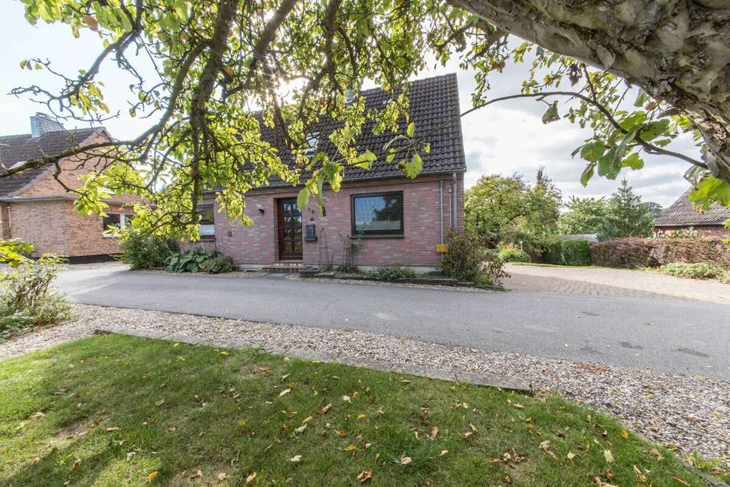Immobilie in Niesgrau - Zweifamilienhaus mit Traumgarten in Wassernähe - Bild 3