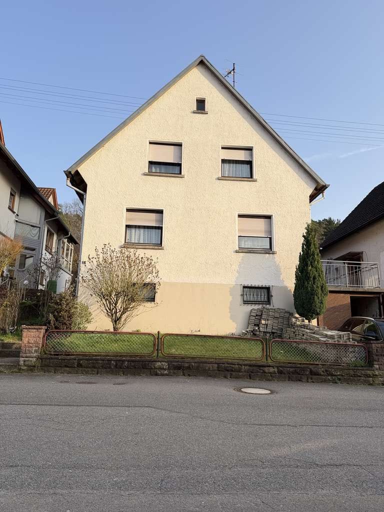 Immobilie in Elztal - ##Einfamilienhaus mit Garten, Terrasse und Garage in zentraler Lage von Elztal-Dallau - Bild 0