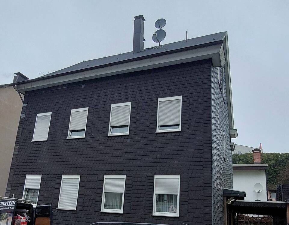 Immobilie in Remscheid - 5 Fam.- Haus in Remscheid - Süd mit Carport - Bild 0