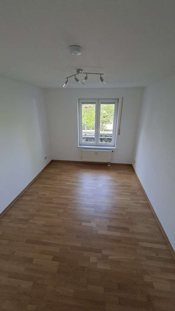 Immobilie in Dossenheim - Zuhause mit drei Zimmern und Balkon in Dossenheim - Bild 2