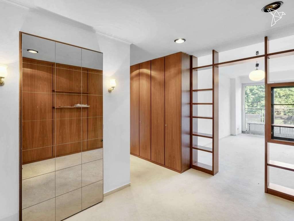 Immobilie in Wiesbaden - ÜBER DEN DÄCHERN AM KURPARK 🏛️🌿 Stilvolles Penthouse mit Ausblick & Rundumterrasse in Wiesbaden! - Bild 2
