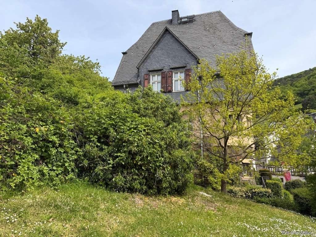 Immobilie in Rüdesheim am Rhein - Seltene Gelegenheit! - Ehemaliges Pfarrhaus mit großem Grundstück und historischem Charakter - Bild 3
