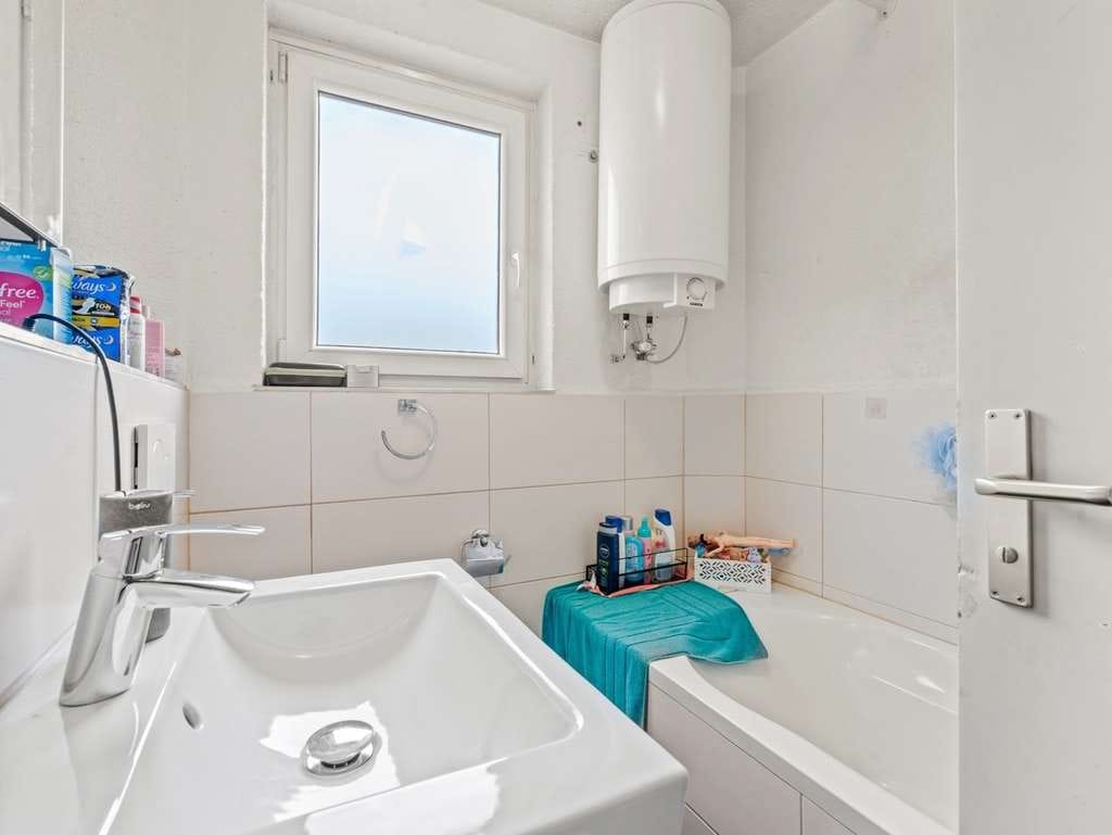 Immobilie in Hagnau am Bodensee - 3-Zimmer-Wohnung mit Südbalkon und Garage - Bild 2