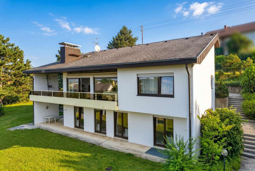 Immobilie in Wurmberg - Stilvolles Wohnen in Aussichtslage – Großzügiges Einfamilienhaus in den Weingärten von Wurmberg - Bild 0