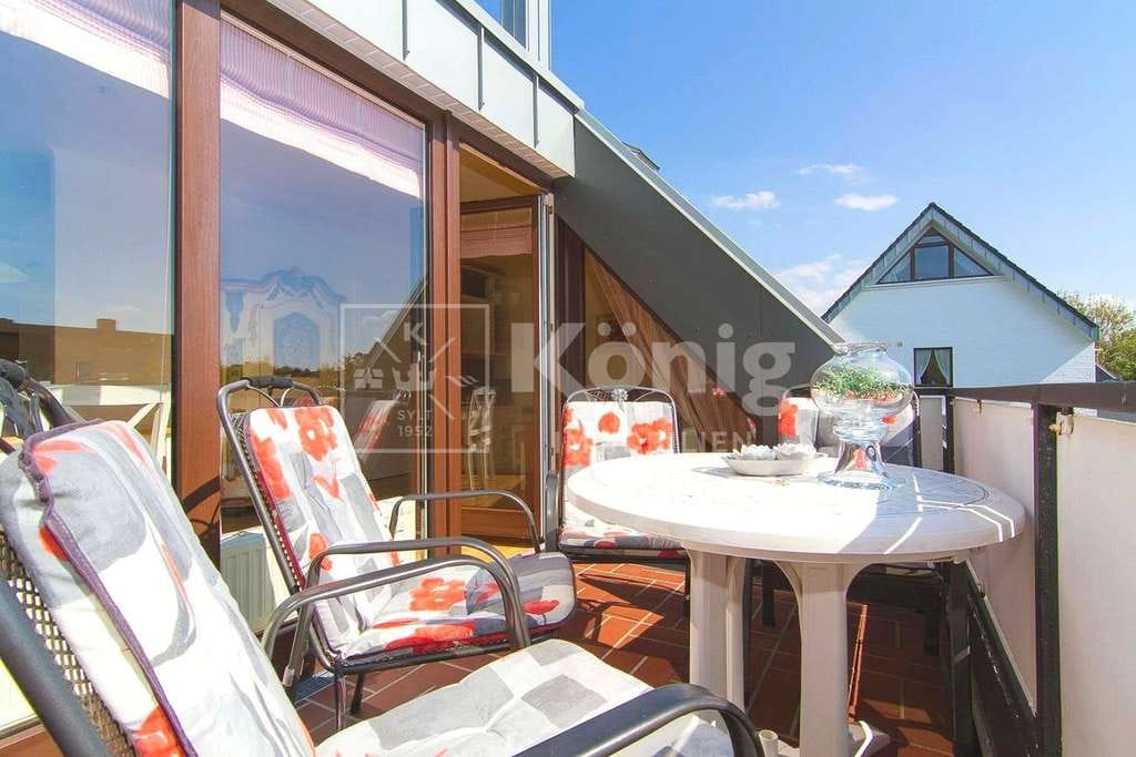 Immobilie in Wenningstedt-Braderup (Sylt) - GENEHMIGTE FERIENWOHNUNG IN DORFTEICHNÄHE - Bild 3