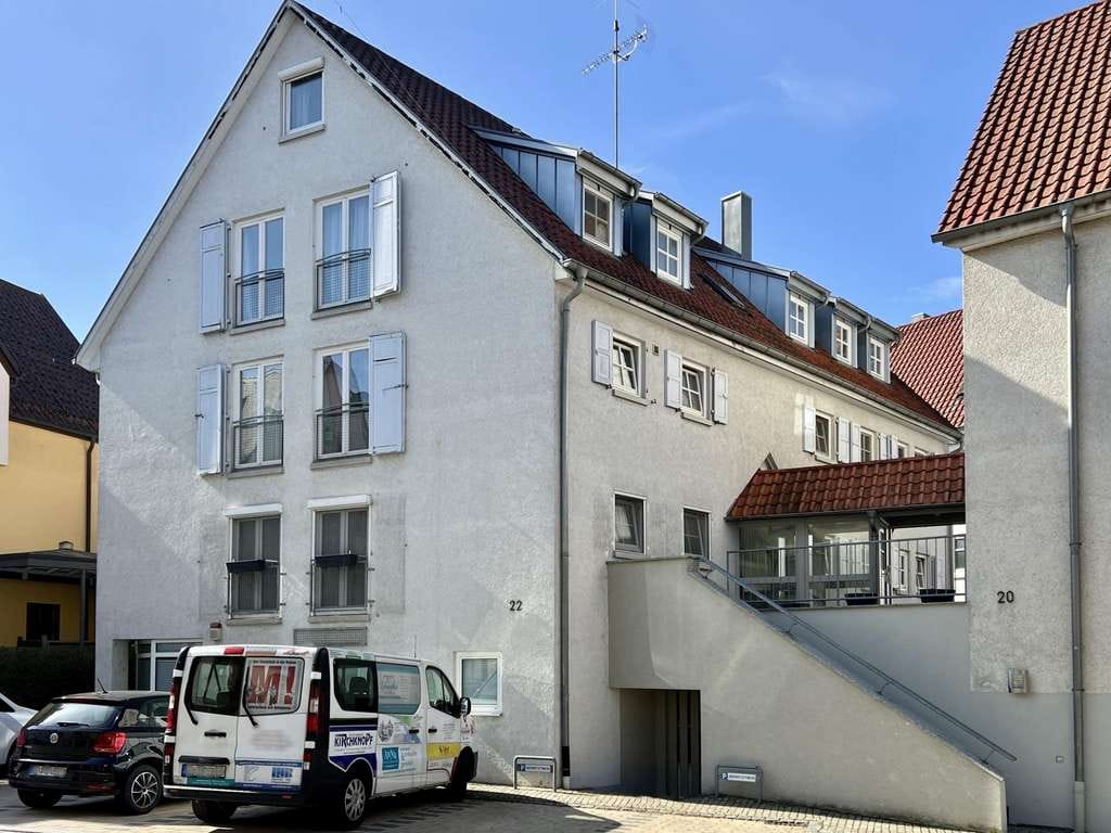 Immobilie in Sersheim - Kapitalanlage im Ortskern – 3-Zimmer-Wohnung mit TG-Stellplatz - Bild 1