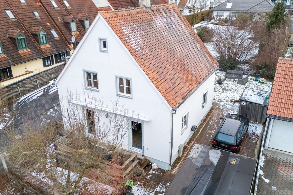 Immobilie in Röhrmoos - Zwei Chancen – Ein Grundstück: Einfamilienhaus mit zusätzlichem Baurecht in Röhrmoos! - Bild 0