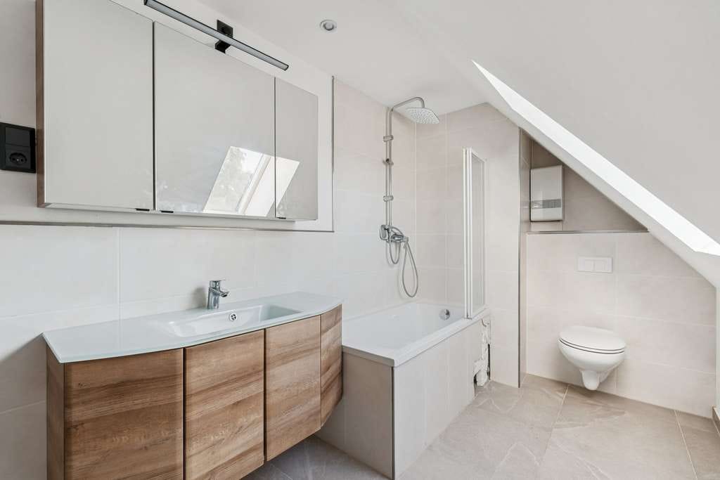 Immobilie in Ilsede - Modernisiertes Reihenendhaus mit Charme und Garten in Ilsede-Bülten - Bild 2