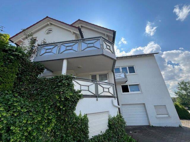 Immobilie in Frittlingen - Zweifamilienhaus mit Einliegerwohnung, Werkstatt und Photovoltaikanlage - Bild 2