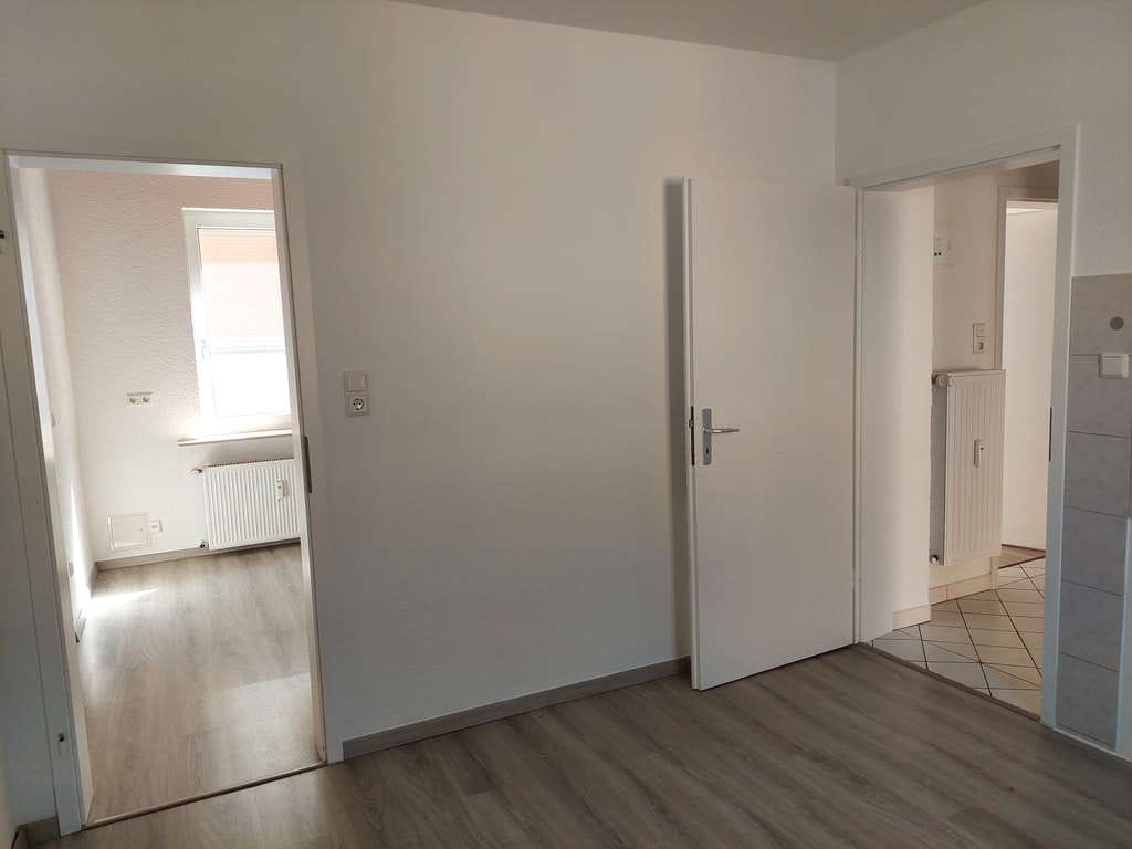 Immobilie in Eltville am Rhein - Stilvolles Zweifamilienhaus mit Hof Und Nebengebäude in zentraler Lage von Eltville-Erbach  - Bild 4