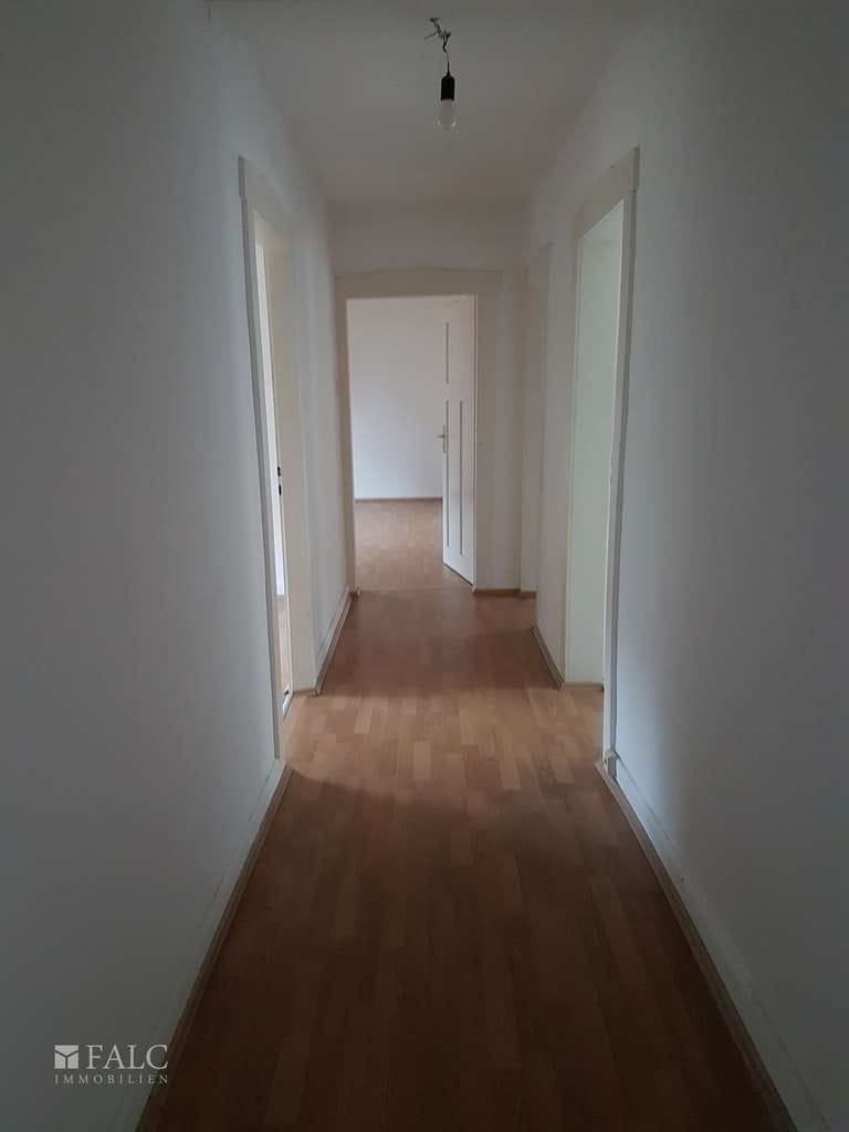 Immobilie in Friedberg (Hessen) - Investoren aufgepasst! - Mehrfamilienhaus mit Gewerbeeinheit in guter Lage - Bild 3