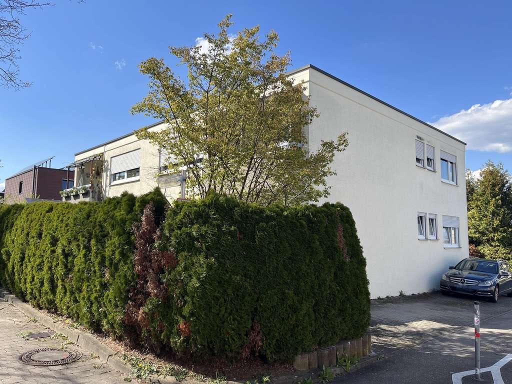 Immobilie in Köngen - KAPITALANLEGER/AUFTEILER AUFGEPASST! 4-Fam.-Haus! Ca. 4,2% Bruttorendite! Teilungspläne genehmigt! - Bild 2