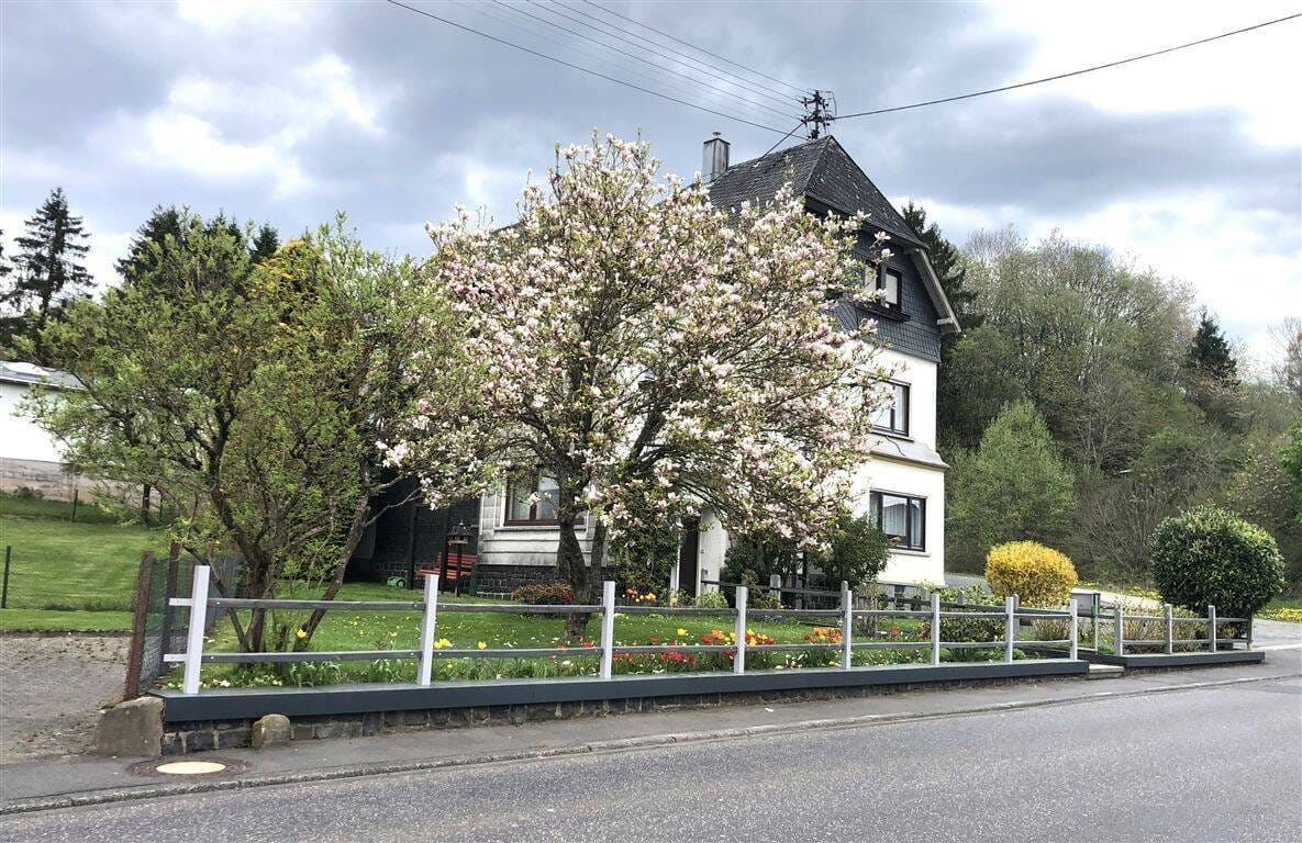 Immobilie in Bad Marienberg (Westerwald) - Bad Marienberg! Großes Wohnhaus - Mehrfamilienhaus, baulich TOP, gepflegt! - Bild 3