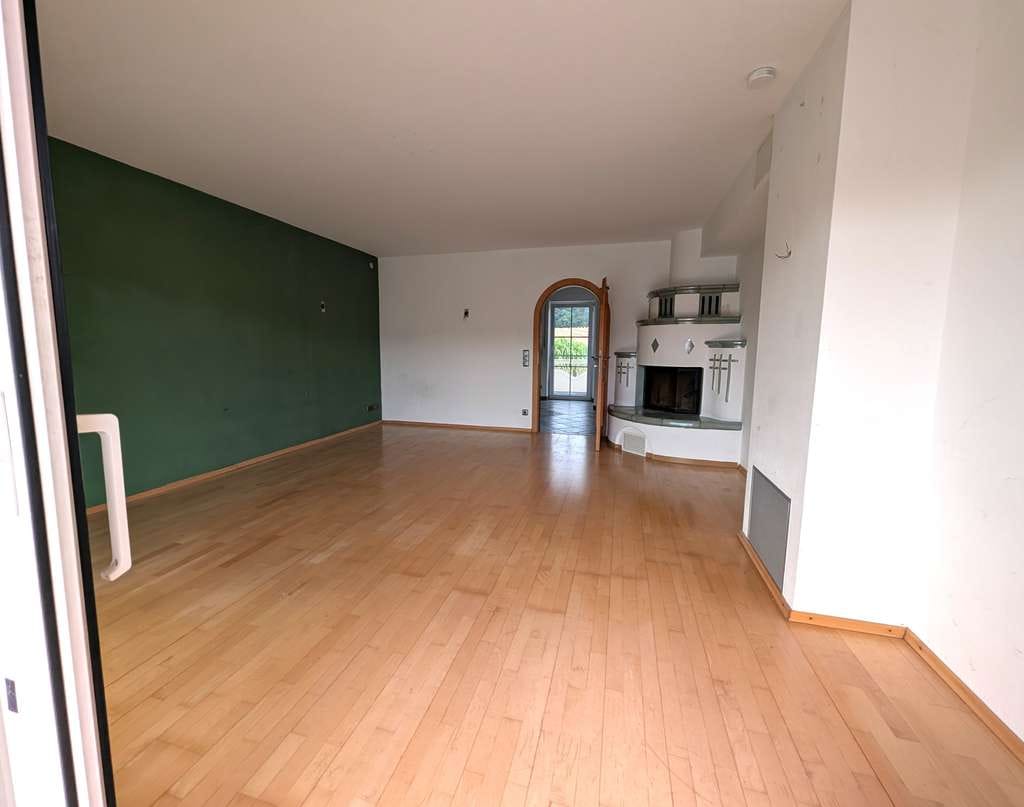 Immobilie in Dorfen - Großzügige 6-Zimmer-Maisonette mit Garten und Pool - Wohnen auf zwei Etagen wie im eigenen Haus - Bild 1