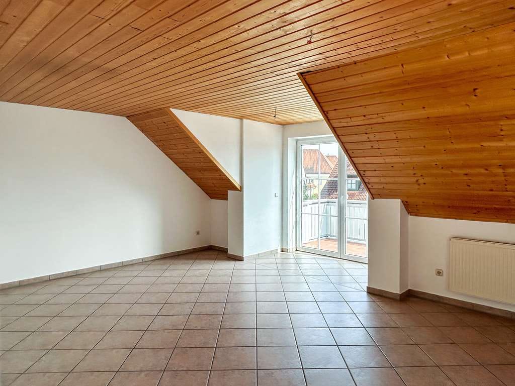 Immobilie in Haag an der Amper - Endlich Heimkommen: Herrliche 3-Zimmer Studio Wohnung mit Balkon, EBK und Garten - Bild 4