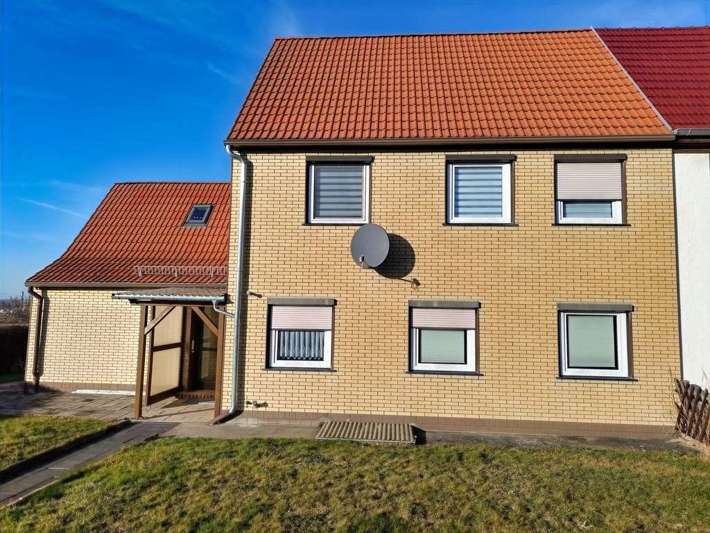 Immobilie in Elsteraue - Ländliches Familienglück in Rehmsdorf - Doppelhaushälfte mit Garten und Potenzial und Nähe zum See - Bild 0