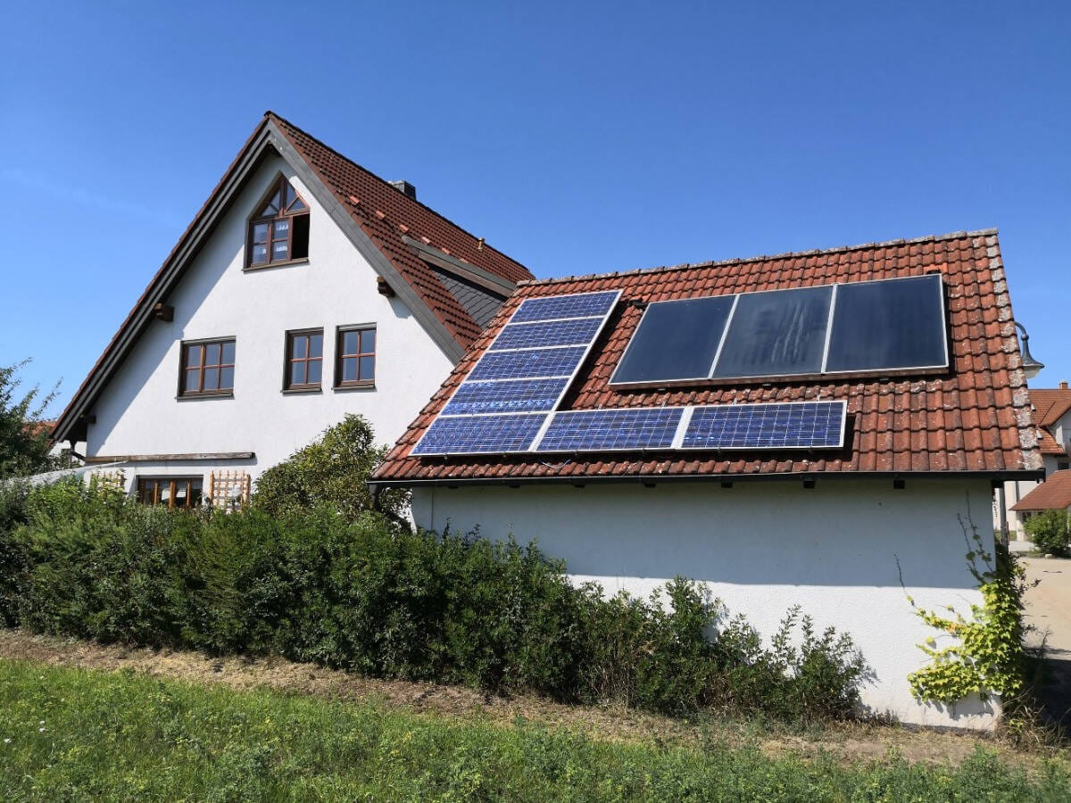 Immobilie in Speichersdorf - Großes Familiendomizil nur ca. 15 Min. von Bayreuth! - Bild 0