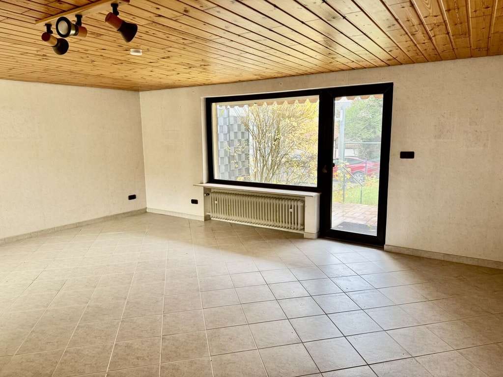 Immobilie in Kronberg - Seltenes Schmuckstück mit Charme und Geschichte – zentrales Ein- oder Zweifamilienhaus mit Garten - Bild 4