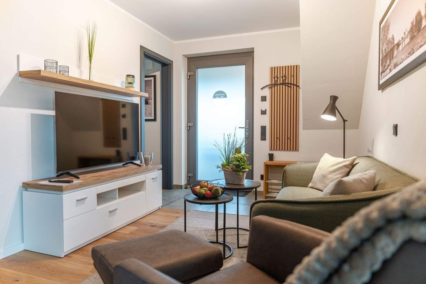 Immobilie in Grünendeich - Starke Kapitalanlage mit Wertsteigerung - Moderne Neubau-Ferienwohnung im Alten Land - mit professionellem Vermietungsservice - PROVISIONSFREI - Bild 0