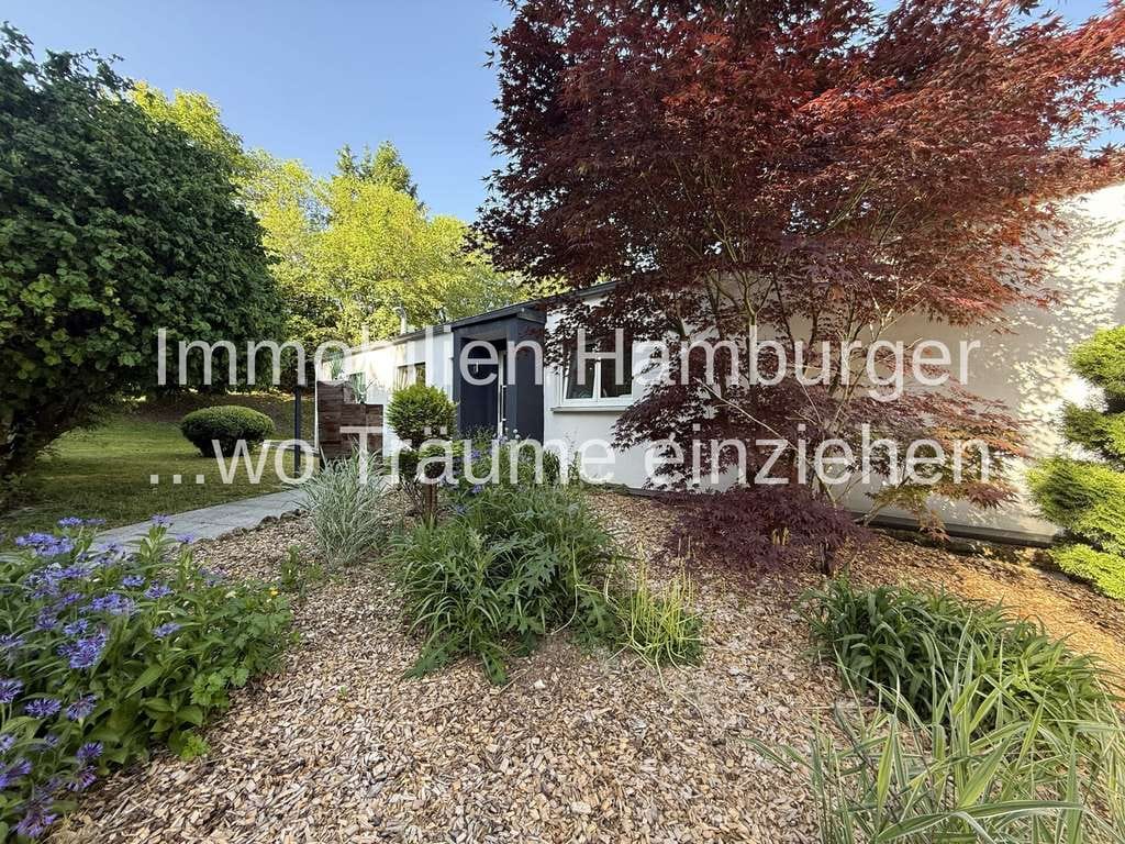 Immobilie in Egloffstein - Traumhafte Alleinlage: Exklusives Anwesen mit riesigem Grundstück und Baureserve - Bild 3